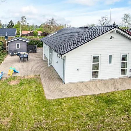 4 Star In Børkop