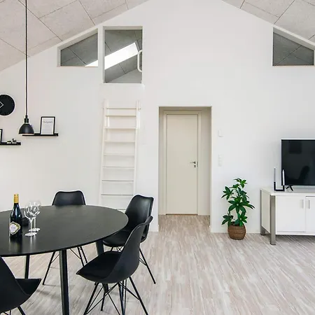 بيت للعطل 4 Star In